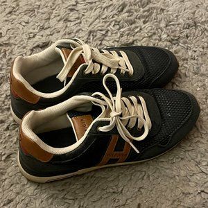 Tommy Hilfiger Artisan Retro Style Mesh Top Sneakers Size 9